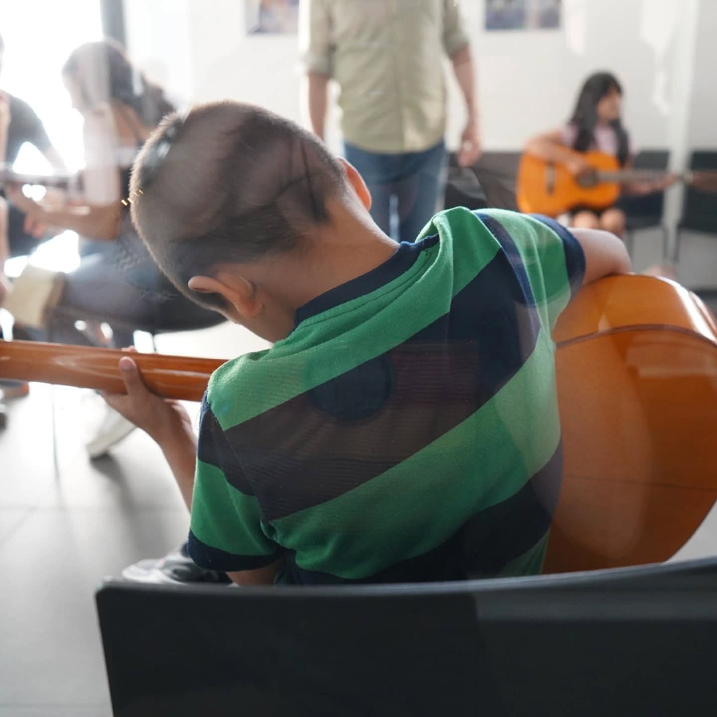 Presentamos “Guitarras para la Infancia” en Fundación Core
